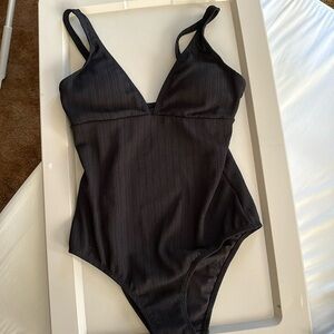Primark small 6/8 black one piece bathing suit worn only to try on